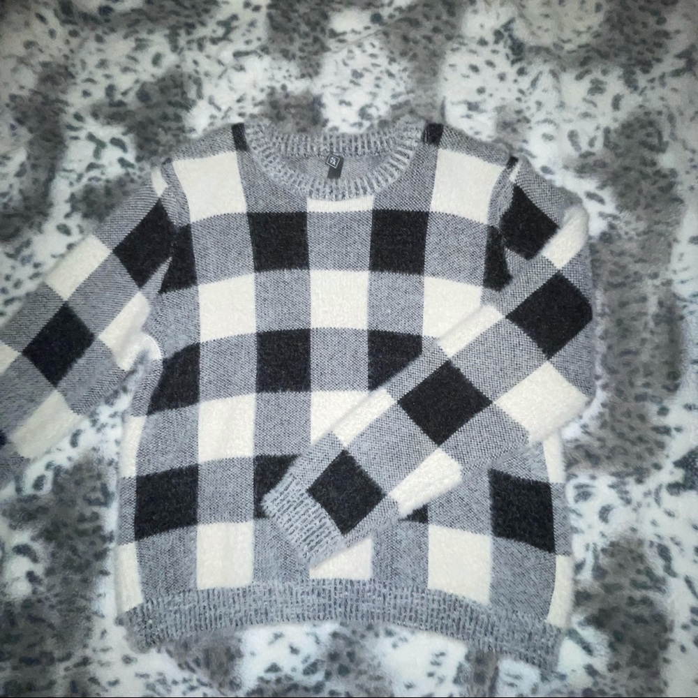 fuzzy black and white sweater!
